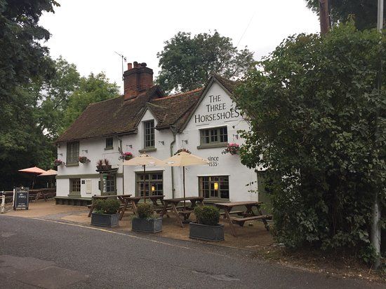 The Three Horseshoes