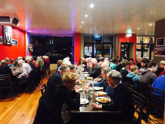 8 Sisters Cafe & Grill