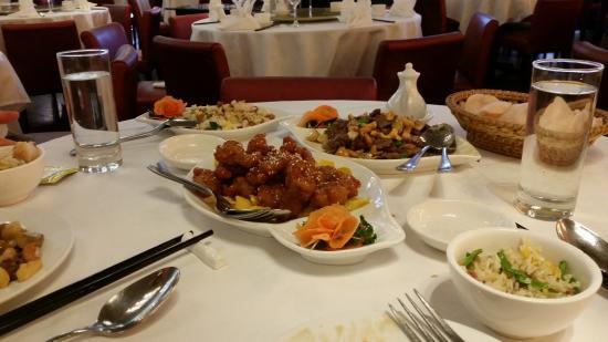 Gold Leaf Harbour View Restaurant