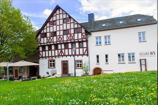 vierzehn85