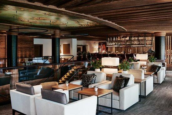 The Alpina Lounge & Bar