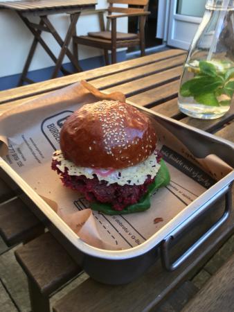 Q Burger bar
