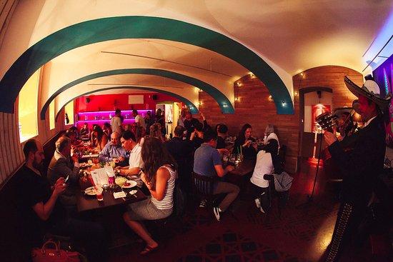 Alebrijes Bar Bar
