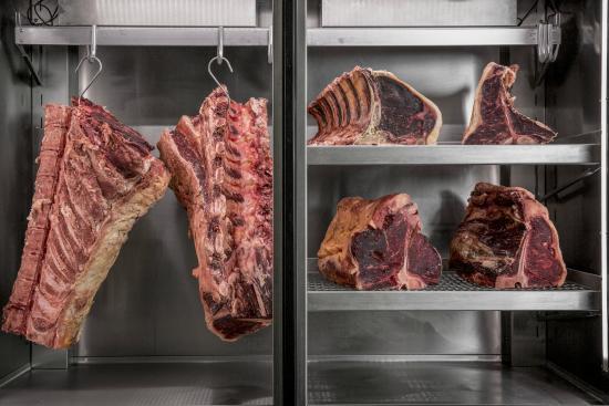 eatery Bar + Restaurant