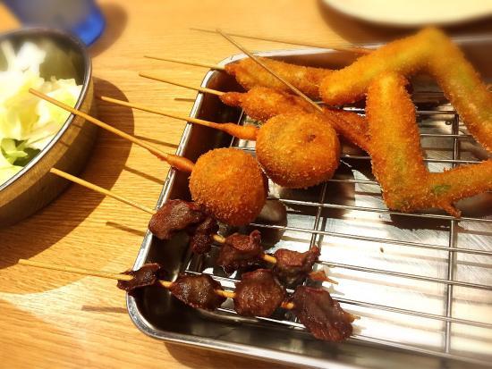 Kushikatsu Daruma Arude Shinosaka