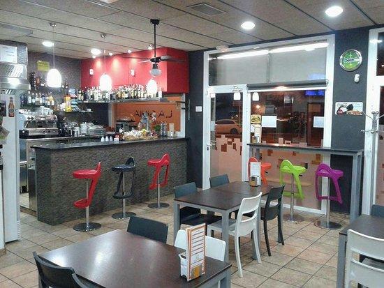 La Sinia Cafe-Bar