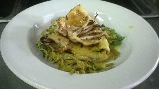 Sogambros Fish Tavern