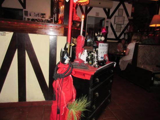 Black Cat's