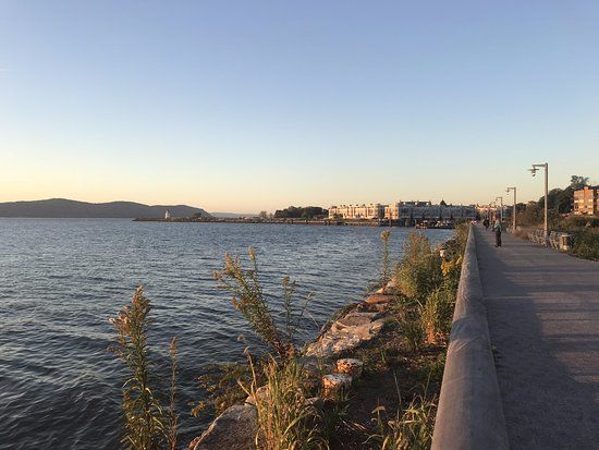 Scenic Hudson RiverWalk Park at Tarrytown
