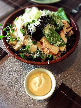 Plum Tree Bar and Restaurant