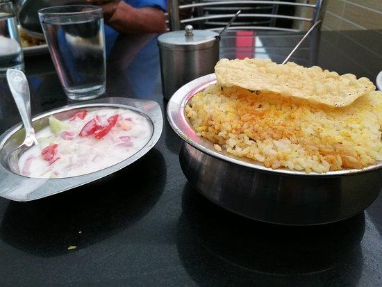 Hotel Mezban Restaurant