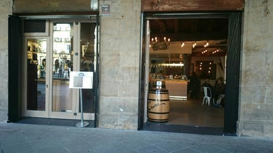 La Olla plaza nueva