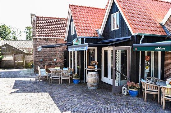 Cafe Brazzerie de Blizzard