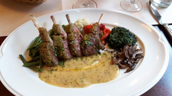 Restaurant M23