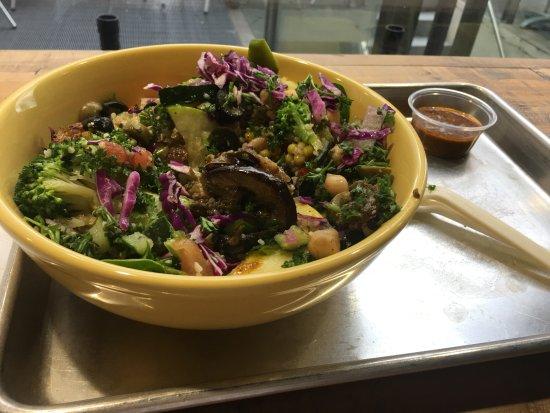 Mezeh Mediterranean Grill