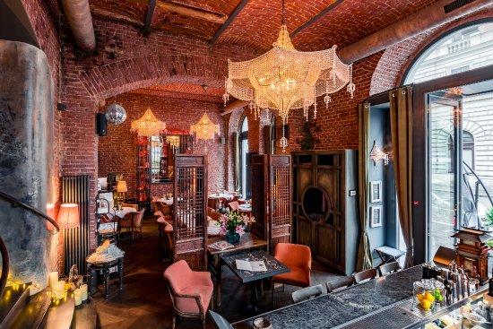 Emile Restaurant & Bar