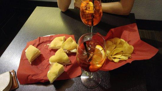 Pausa. Eat