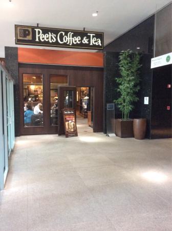 Peet's coffee & tea