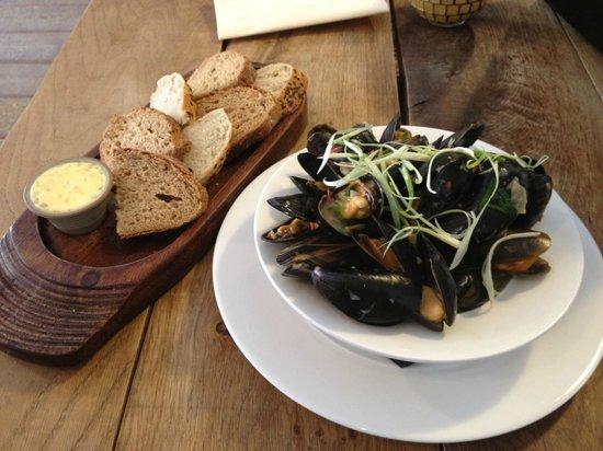 Rafferty's Cafe & Wine Bar