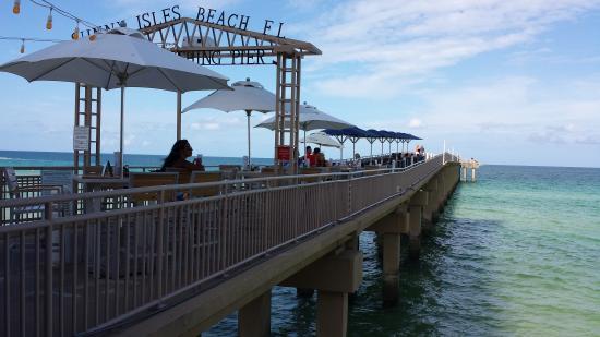 Beach Bar at Newport Pier