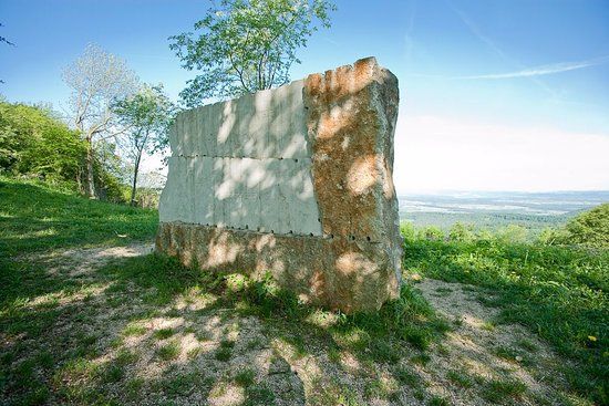 Jahrhundertstein