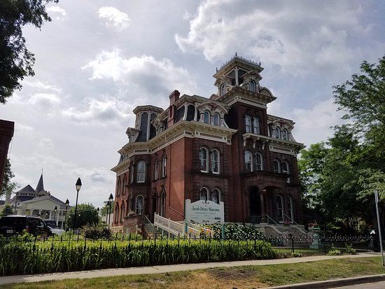 Jacob Henry Mansion