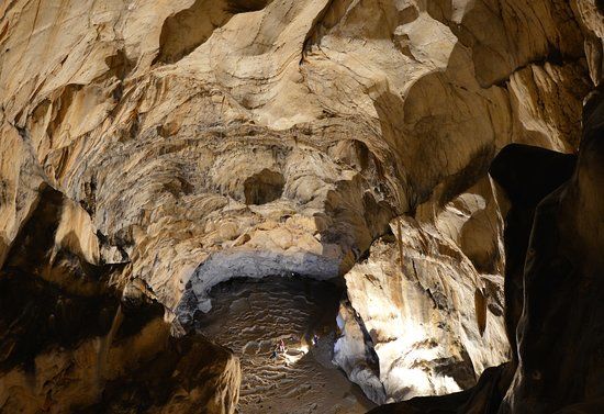 Grotte de Lombrives