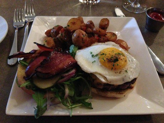 Sonoma Restaurant and Wine Bar