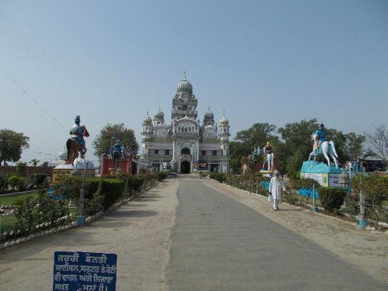 Gurudwara Shri Mehdiana Sahib