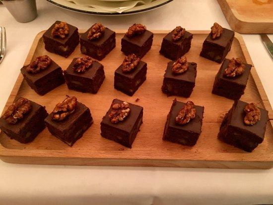 CRAFTED By bistro burger