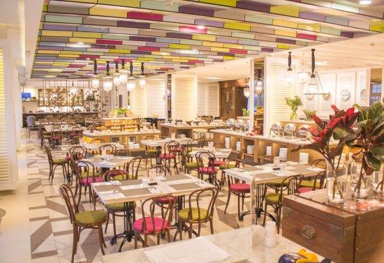 Djoeragan Resto & Lounge