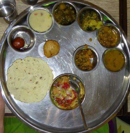 Kansaar Gujarati Thali