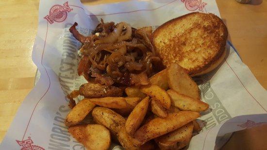 Fuddruckers