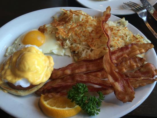 Goodies Plates and Pours