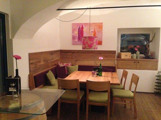 Weinzeit im Uhrhaus