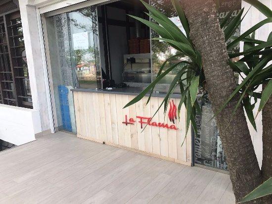 Pizzeria La Flama