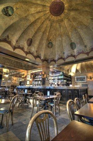 Ryan's Bar
