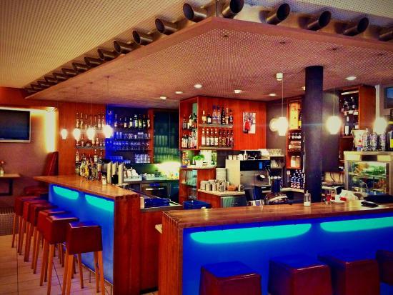 Colomba Cafebar