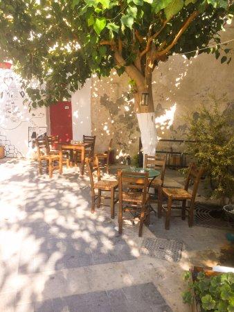 Kafenio ο Lakkos