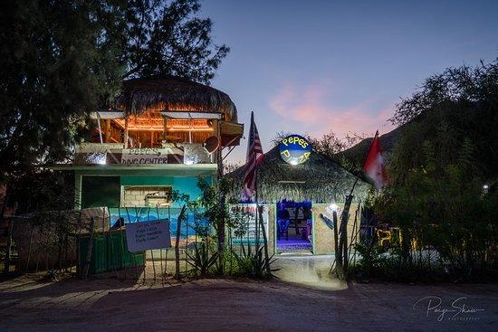 Pepe's Pizza Restaurant Bar & Boatel