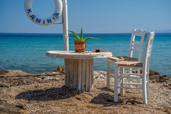 Porto Kaminia Beach Bar Restaurant