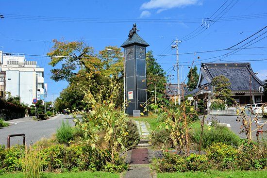 Hamming Pal Doll Clock Tower