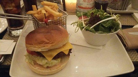 ORVM Lounge and Piano Bar