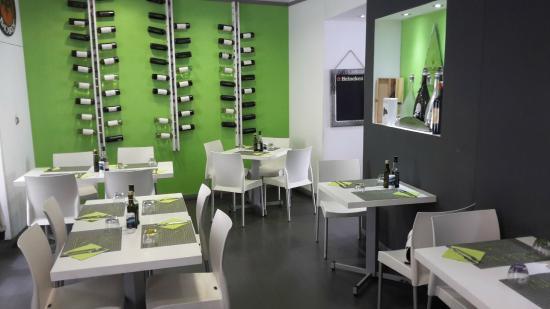Nikale Cafe