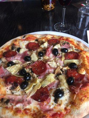 Pizza Mama