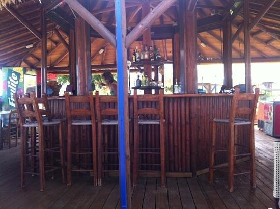 Gyrogiali beach bar restaurant