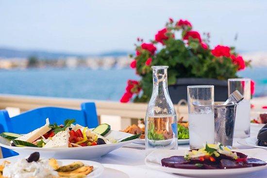 Molos Restaurant