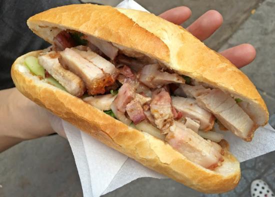 Banh Mi Hong Hoa