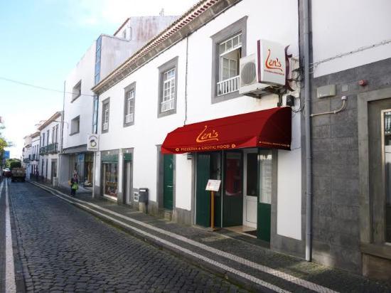 Lan's Pizzaria