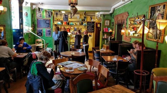 Cafe Blå Lotus